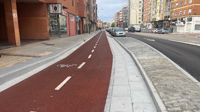 La red de carriles bici de Burgos crece con una nueva obra en la avenida Constitución Española